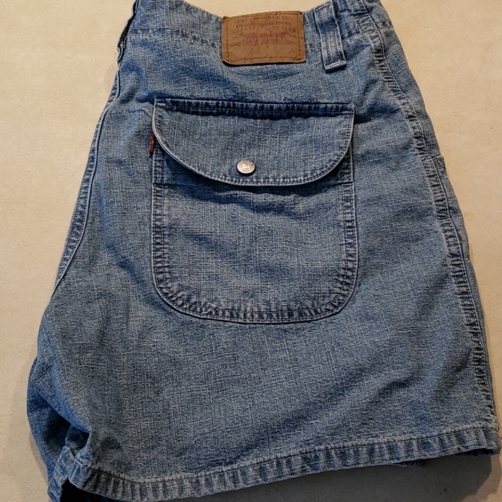 VTG Levi High Waist Shorts Chambray Color 16 VGUC